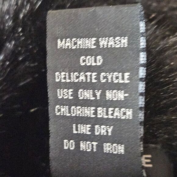 Prague Black Faux Fur Reversible Silk Blend Zip Front Side Pockets Dressy Vest - Picture 8 of 10